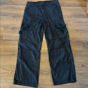 AE Dreamy Drape Super High-Waisted Cargo Baggy Wide-Leg Pant